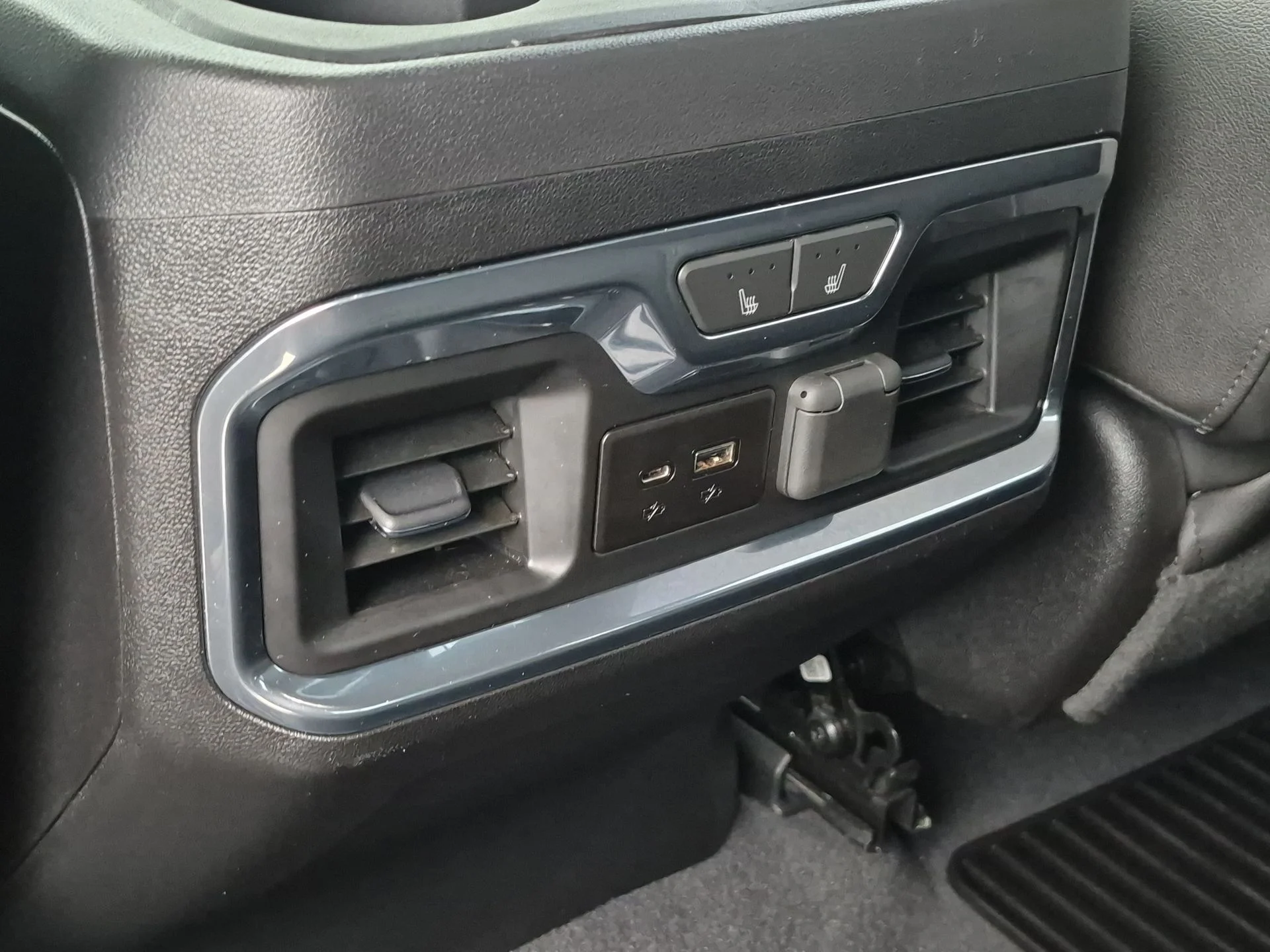Used 2019 Gray Chevrolet LTZ image 21