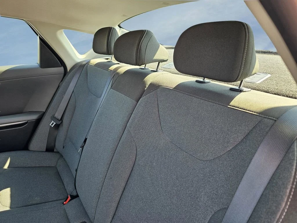 Used 2025 Steel Gray Kia LXS image 31
