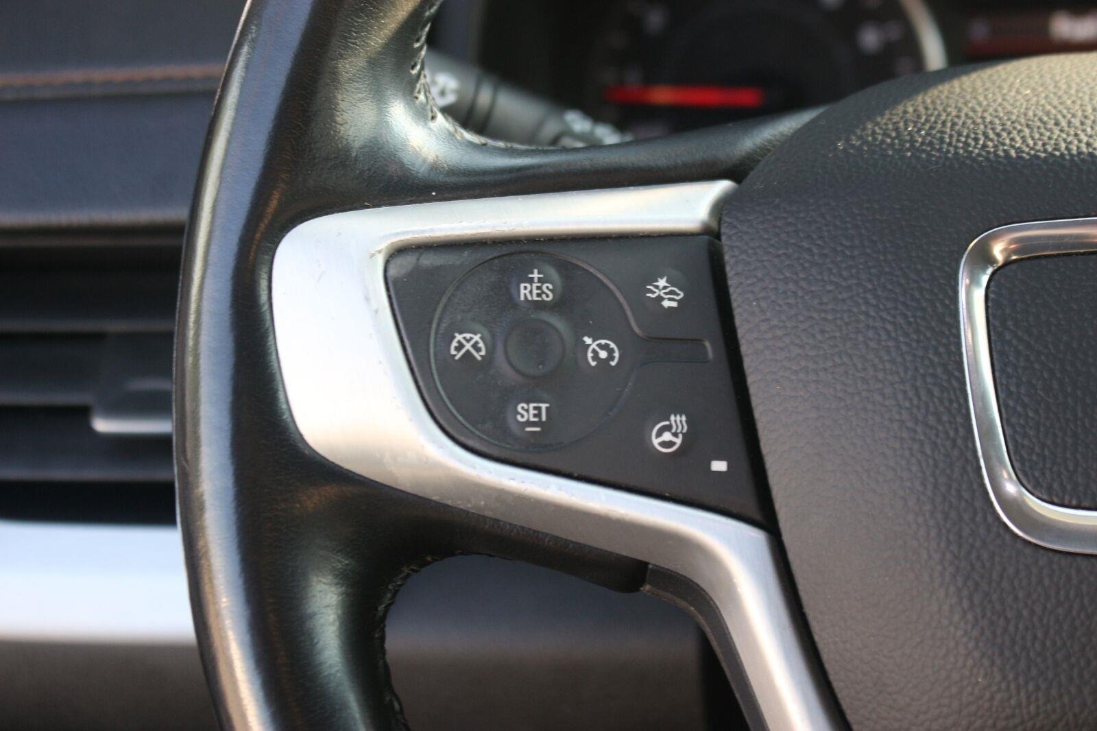 Used 2021 GRAPHITE GRAY METALLIC GMC SLT image 23