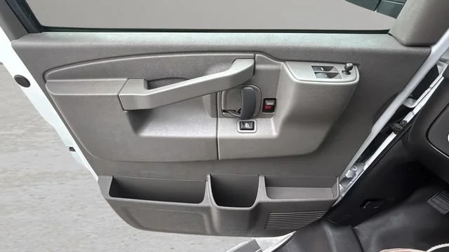 Used 2024 Summit White GMC Work Van image 19