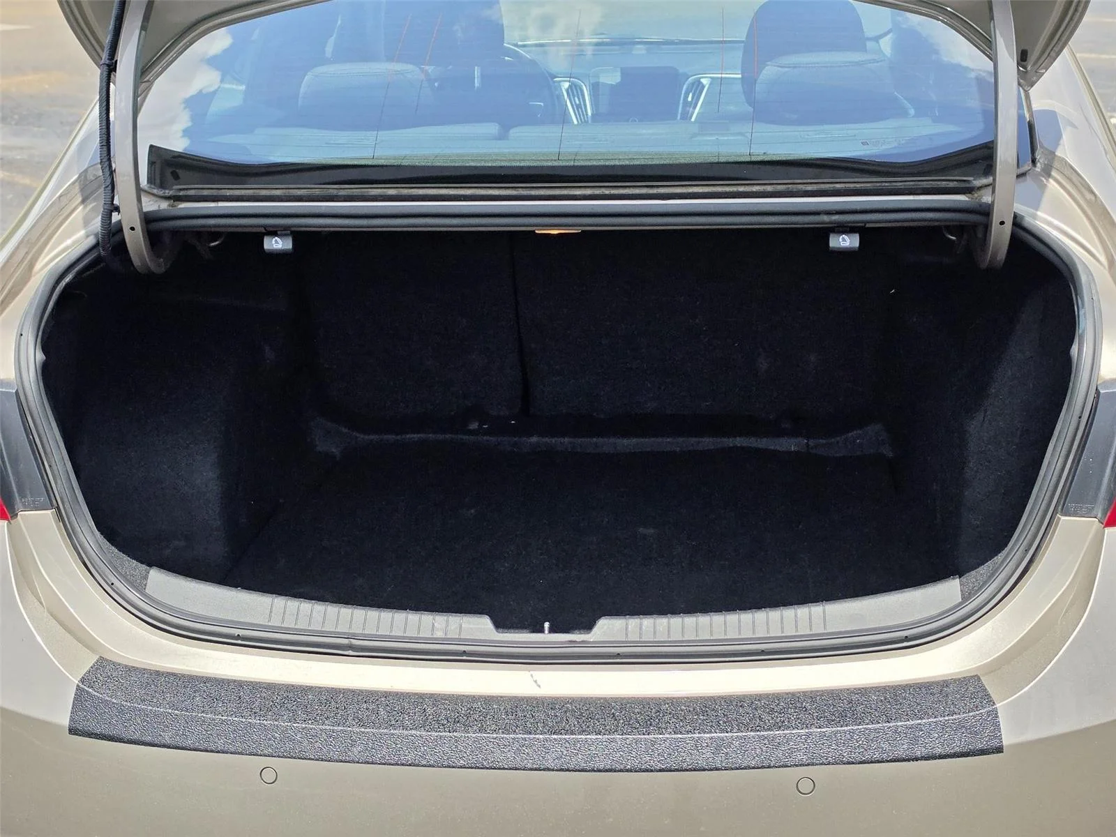 Used 2024 Mineral Gray Metallic Chevrolet LT image 29