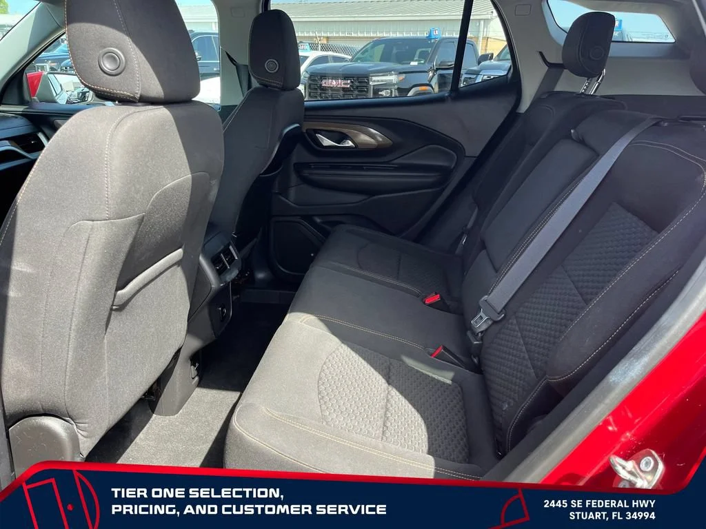 Used 2018 RED QUARTZ TINTCOAT GMC SLE image 11