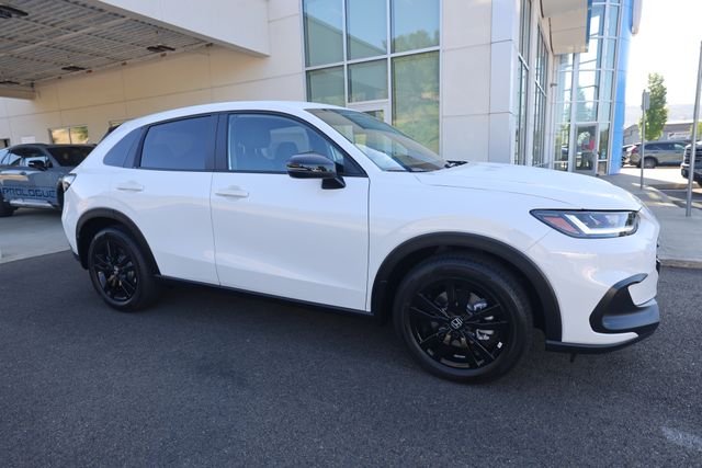 2027 Honda HR-V Sport AWD's photo