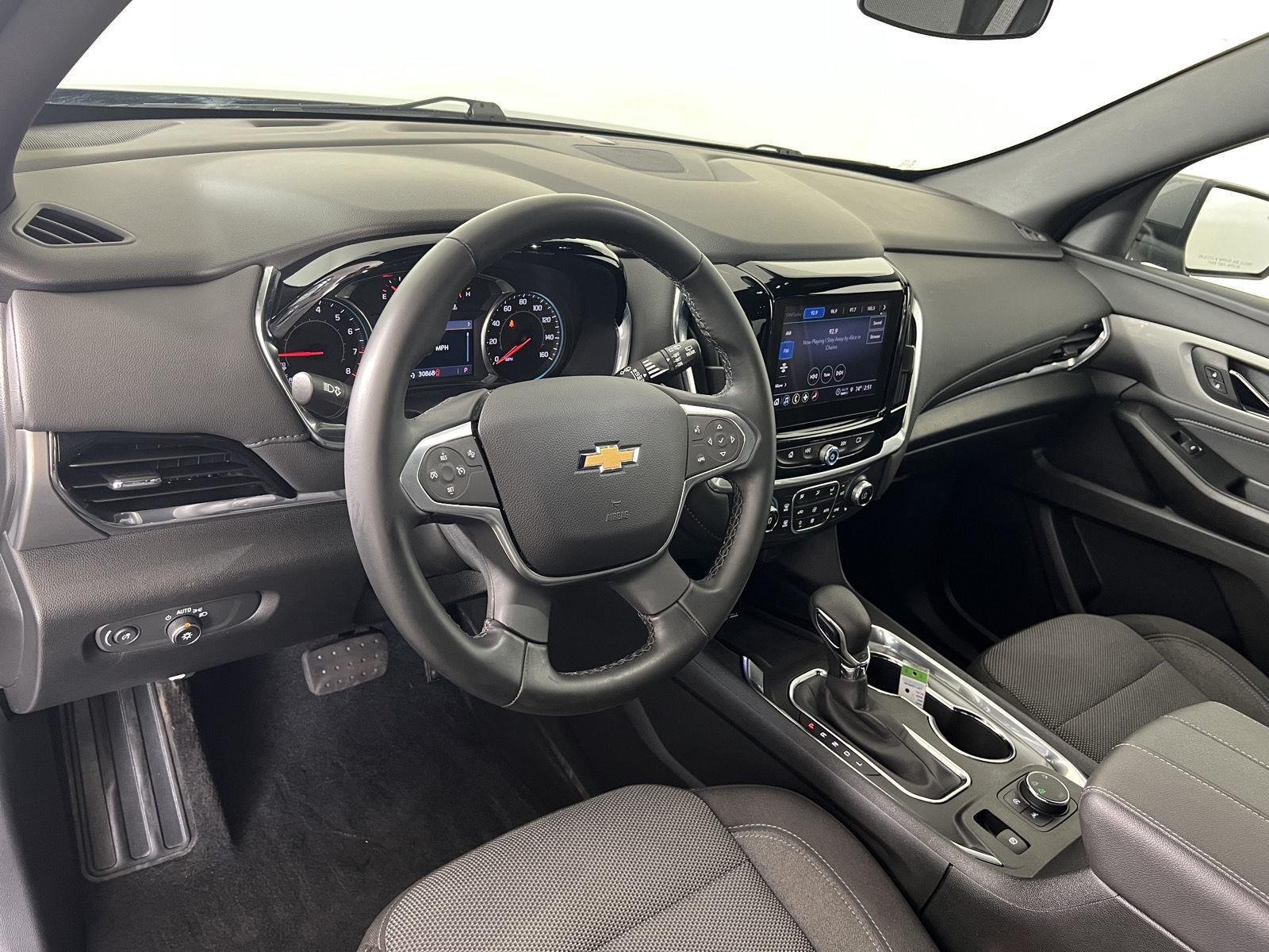 Used 2023 Sterling Gray Metallic Chevrolet LT Cloth image 4