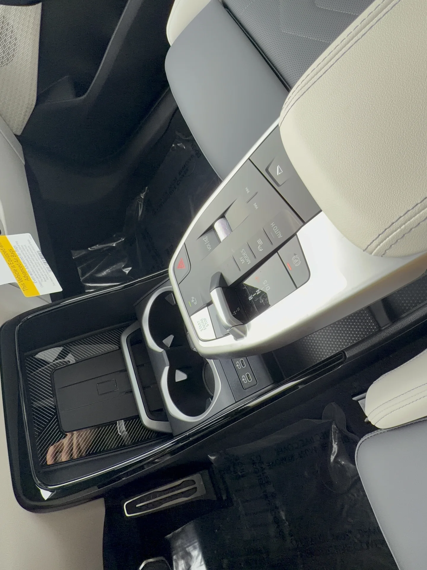New 2026 Alpine White BMW xDrive28i image 13
