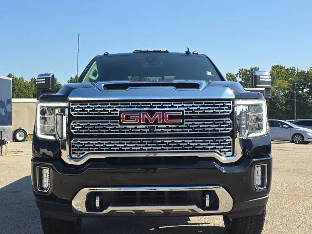 Used 2023 Black GMC Denali image 8