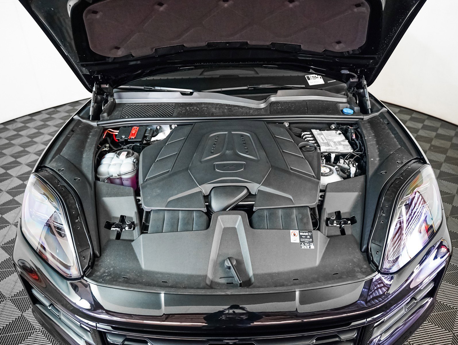 2026 Porsche Cayenne E-Hybrid - Photo 13