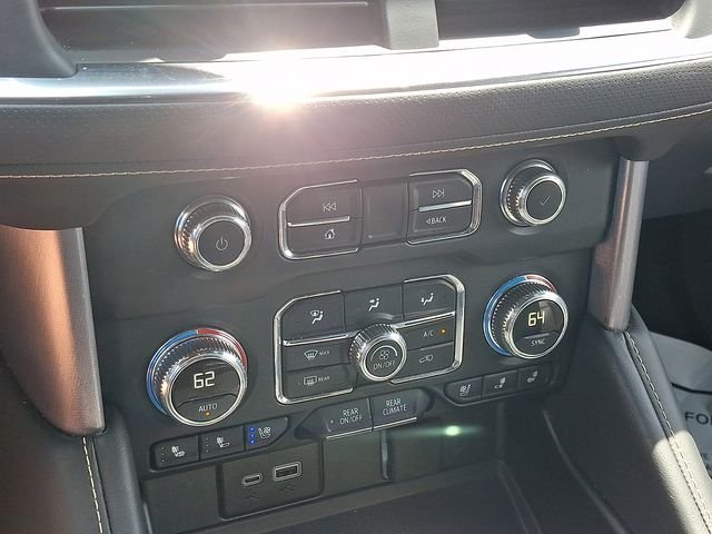 2024 GMC Yukon SLT - Photo 18