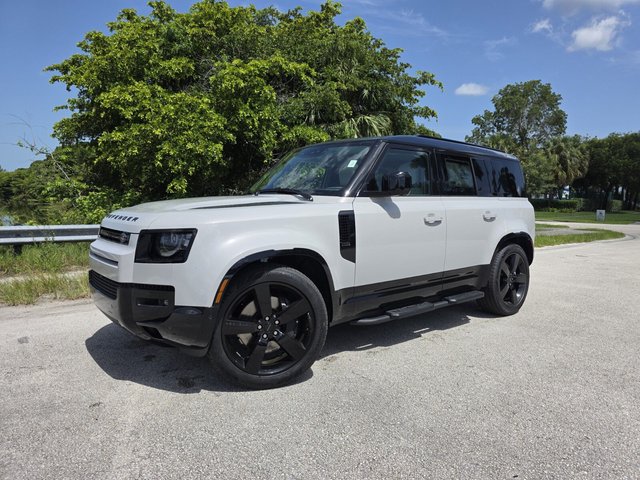 2026 Land Rover Defender 110 110 P400 X-Dynamic SE