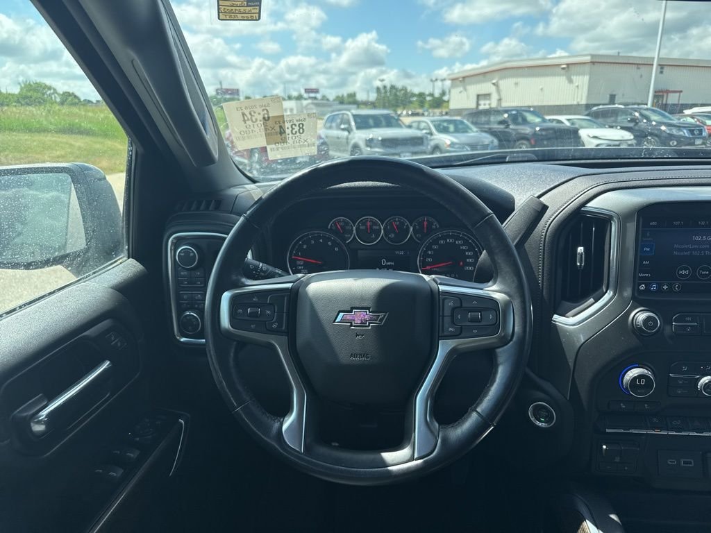 Used 2019 Blue Chevrolet RST image 12