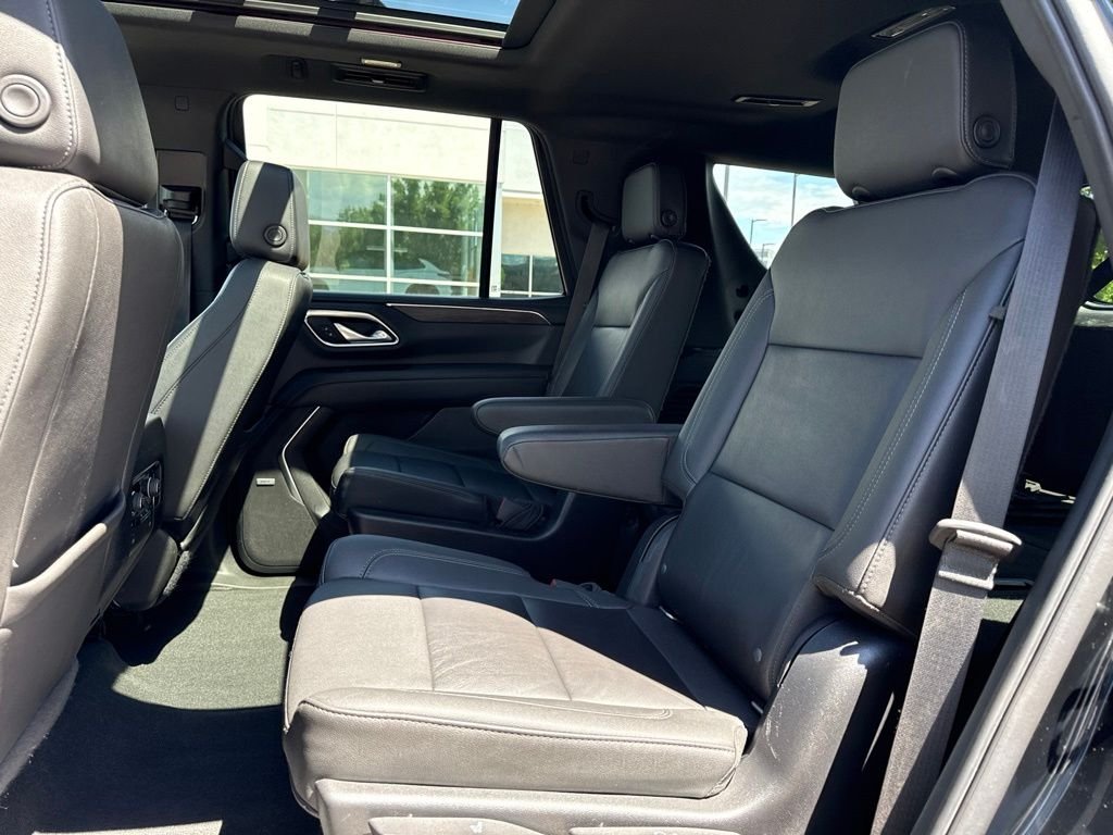 Used 2022 Black Chevrolet Z71 image 24