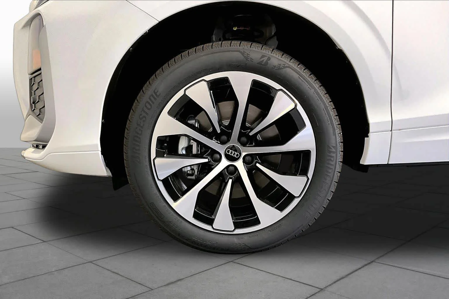New 2026 Arkona White/Z9 Audi S line image 12