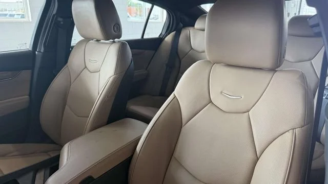 Certified Used 2024 Crystal White Tricoat Cadillac Premium Luxury image 21