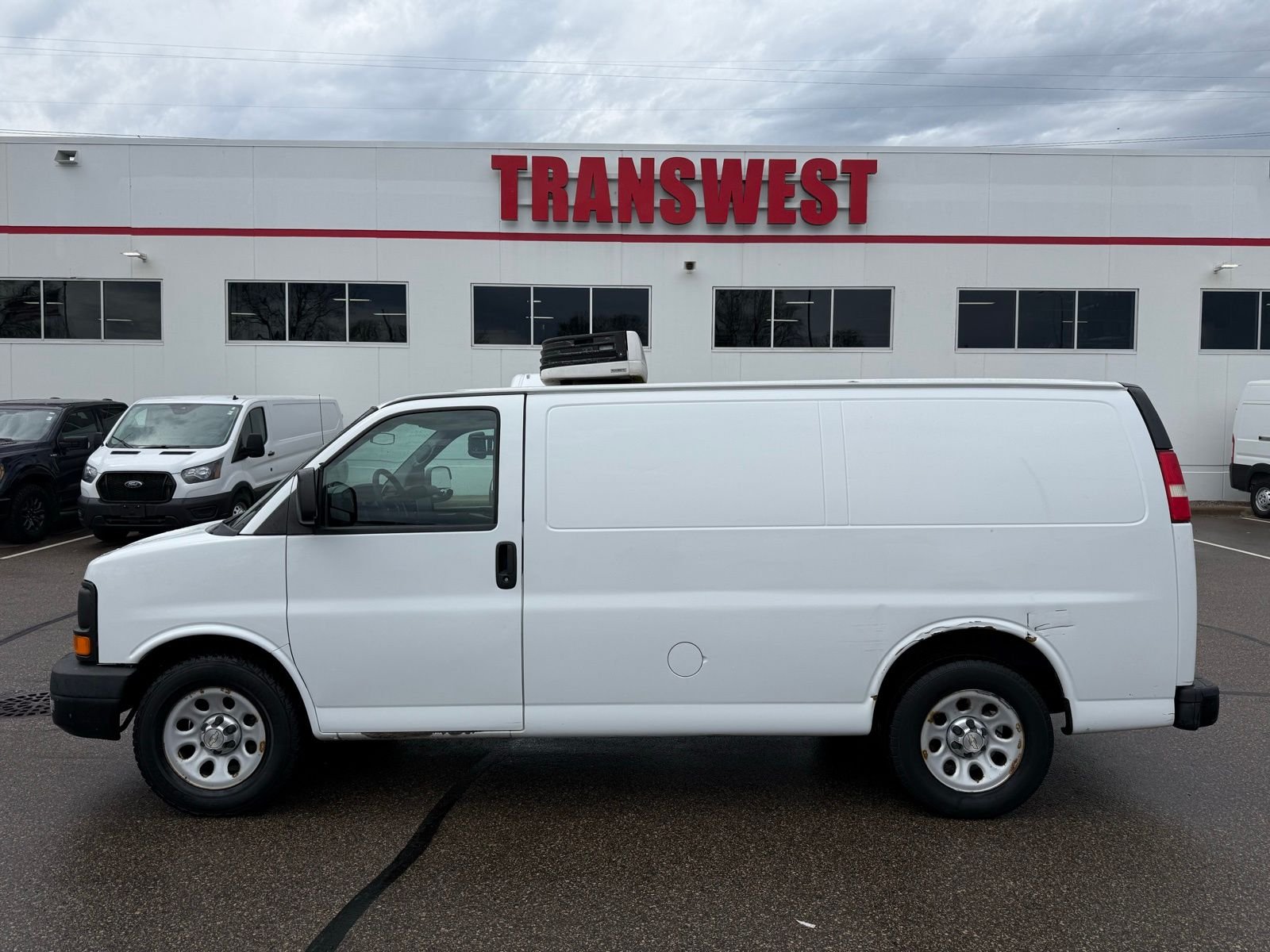 Vehicle Image 2