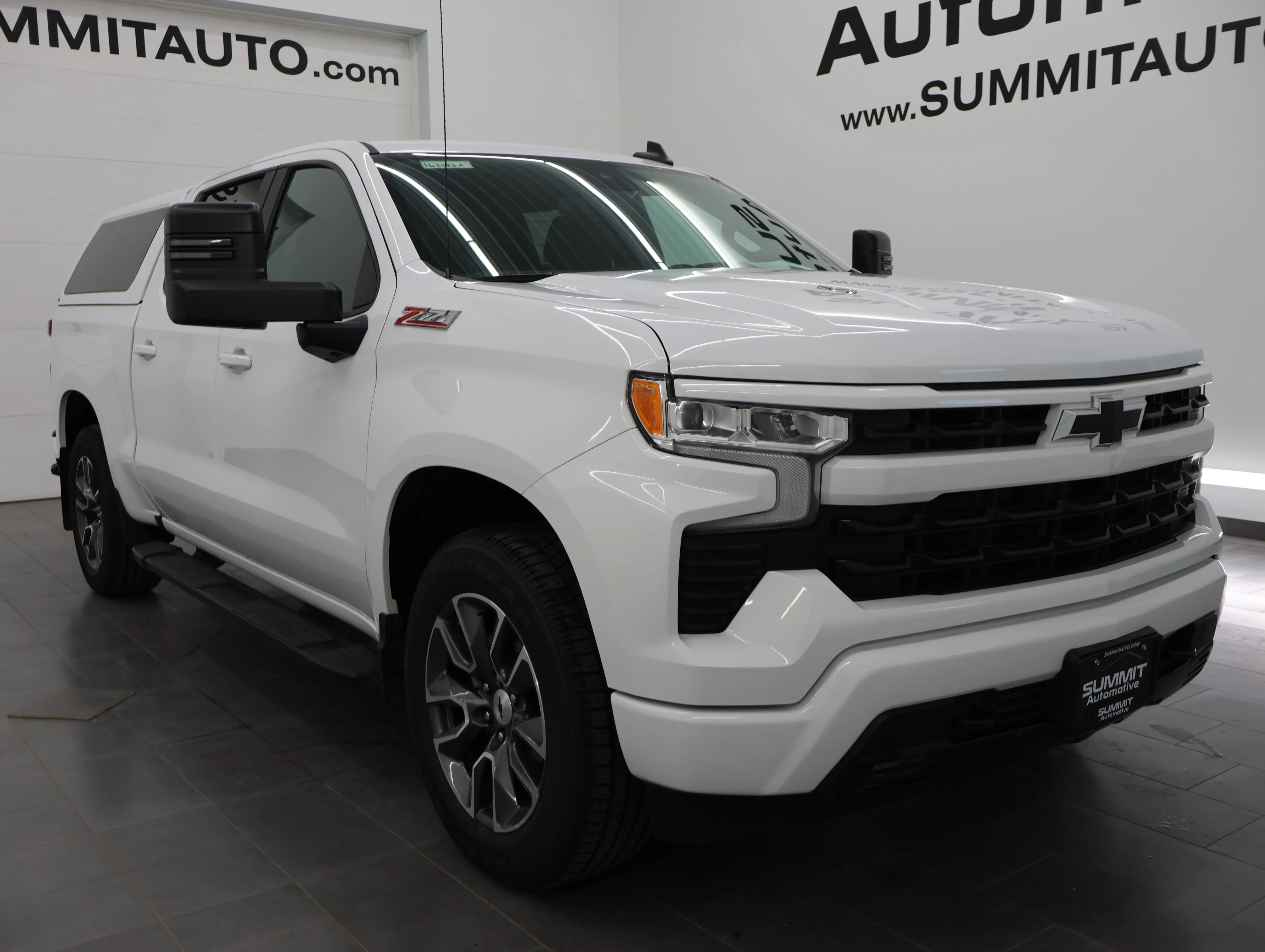 Used 2023 Summit White Chevrolet RST image 2