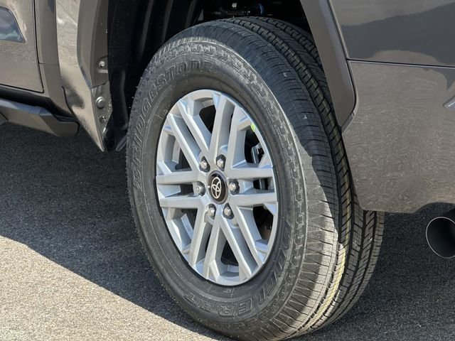 2026 Toyota Tundra SR5 - Photo 11
