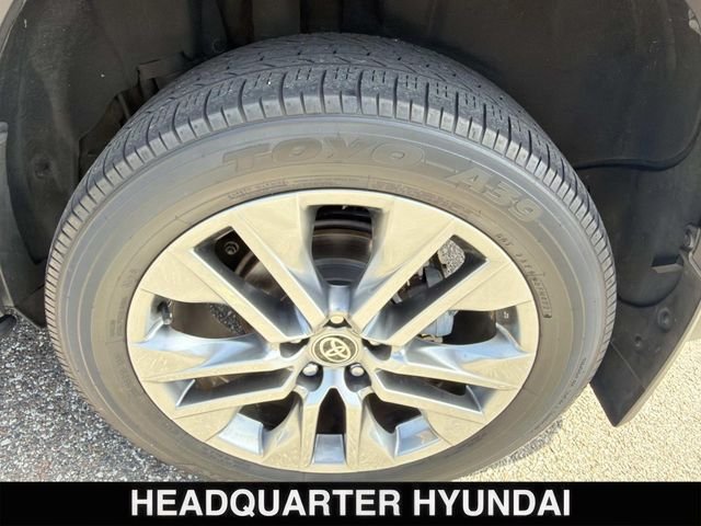 Used 2022 Blue Toyota XLE Premium image 30