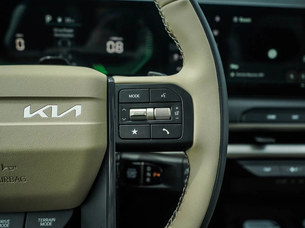 New 2027 Black Jade Green Kia EX AWD image 23