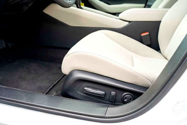 New 2026 Platinum White Pearl Honda SE image 11