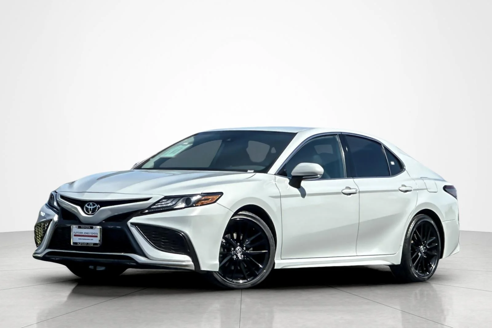 Used 2022 Ice Edge Toyota XSE image 1