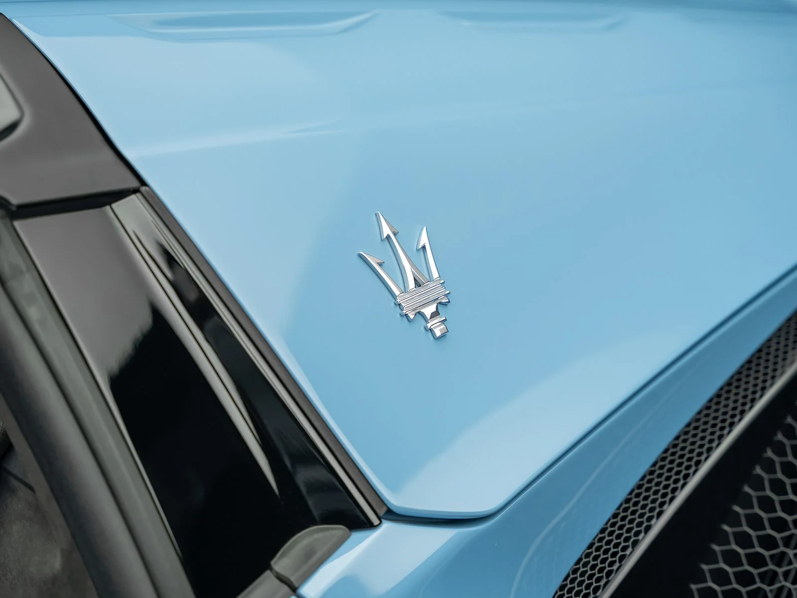 Used 2023 Blue Maserati  image 32