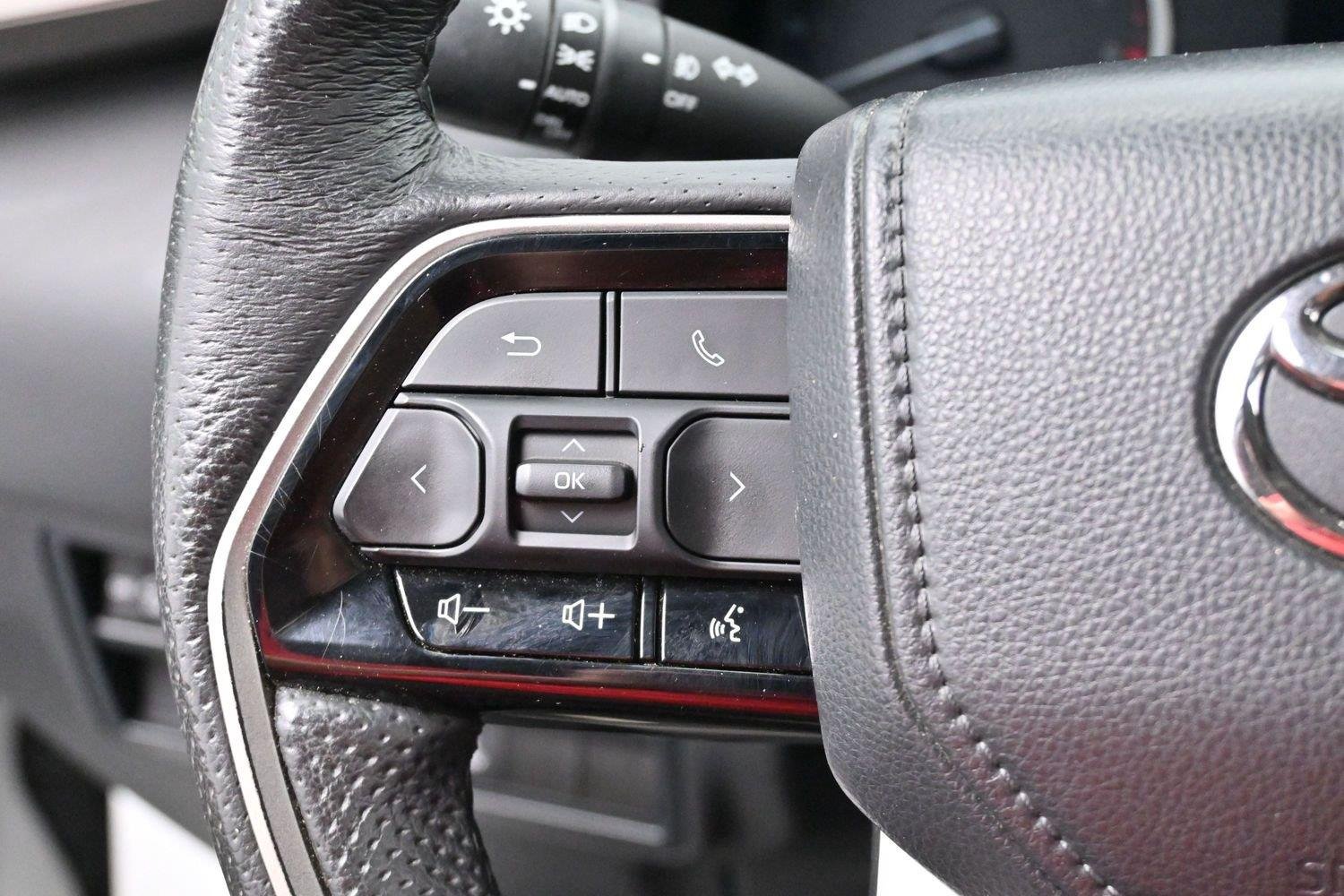 Used 2023 Ice Cap Toyota Limited image 18