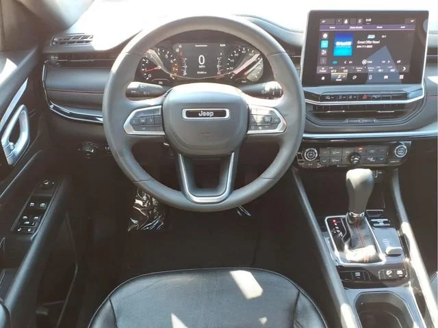 Used 2023  Jeep Trailhawk image 19