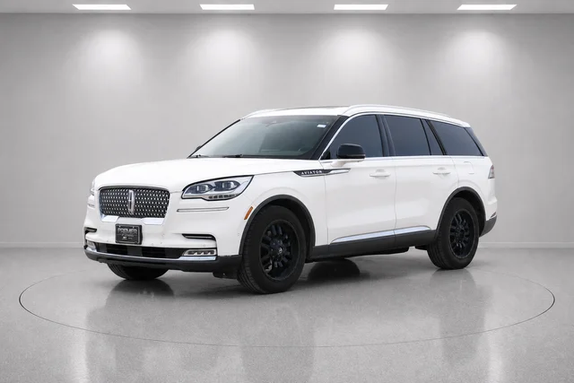 Used 2020 White Lincoln Reserve image 7