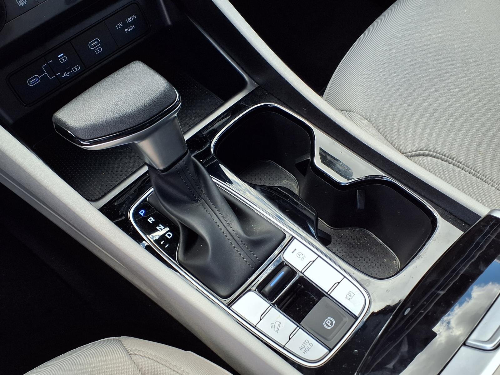 Certified Used 2025 Green Hyundai SE image 5