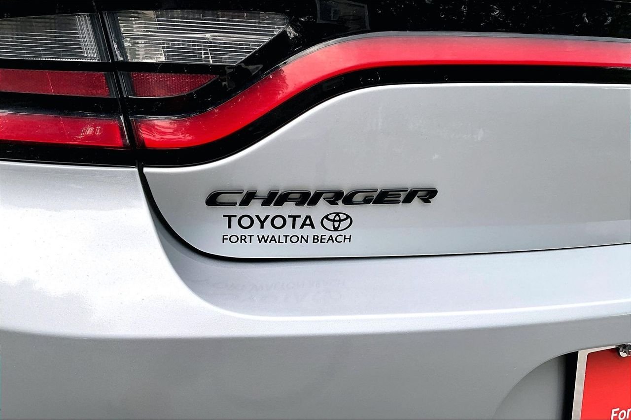 Used 2020 Silver Dodge SXT image 26