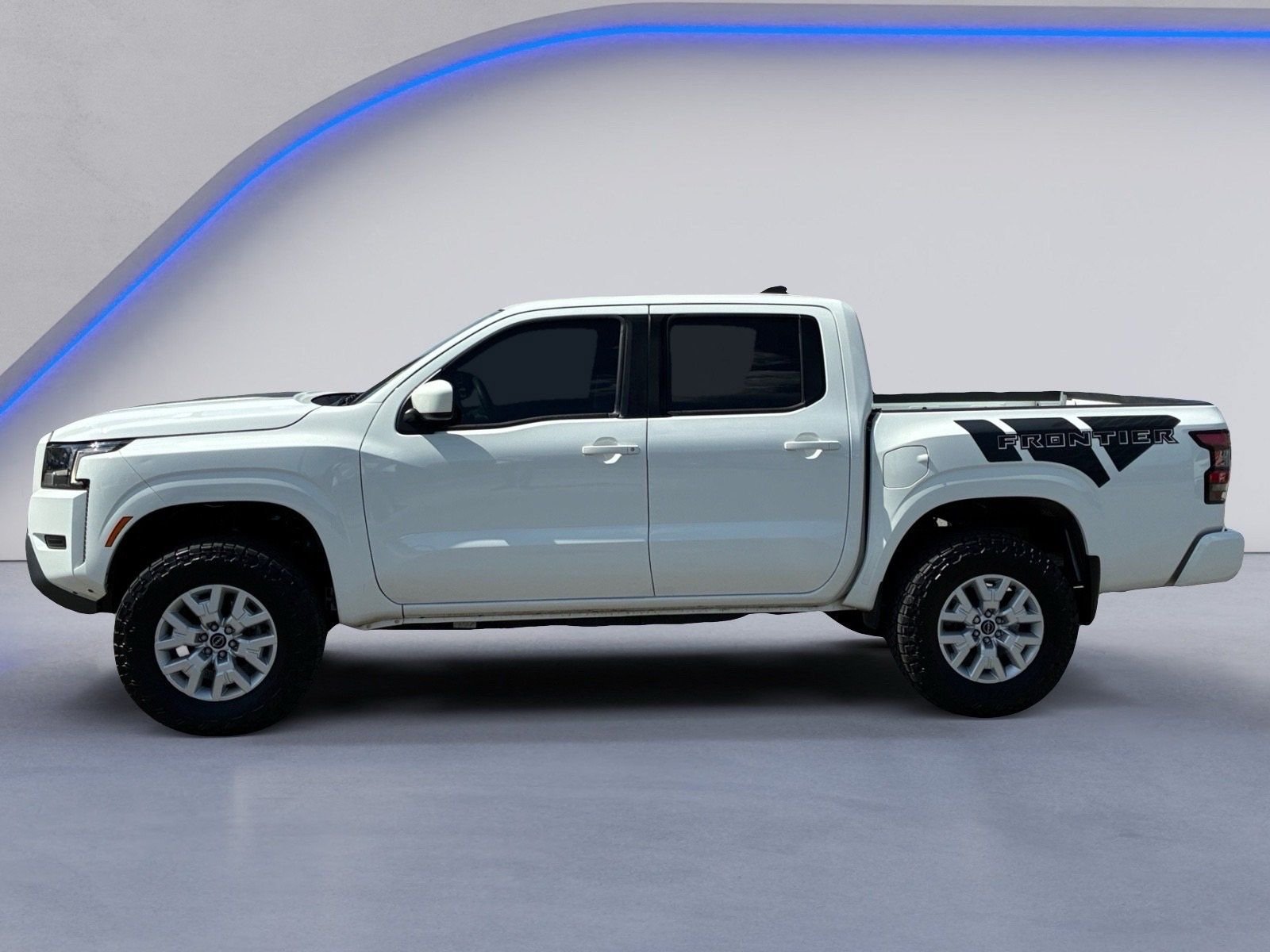 Used 2023 White Nissan SV image 11
