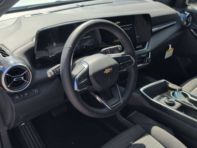 2027 Chevrolet Equinox LT - Photo 11
