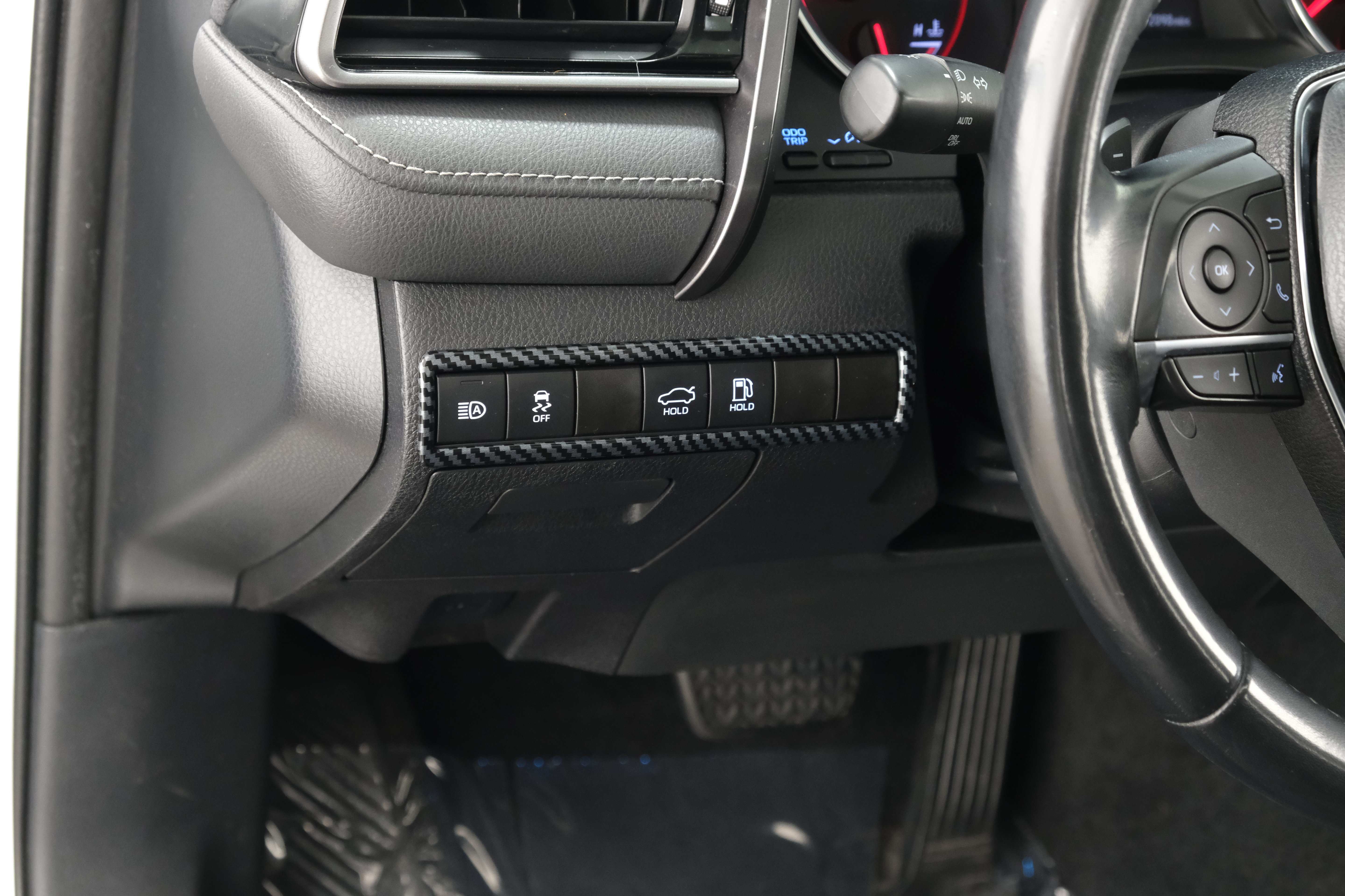 Certified Used 2019 Wind Chill Pearl Toyota XSE image 29