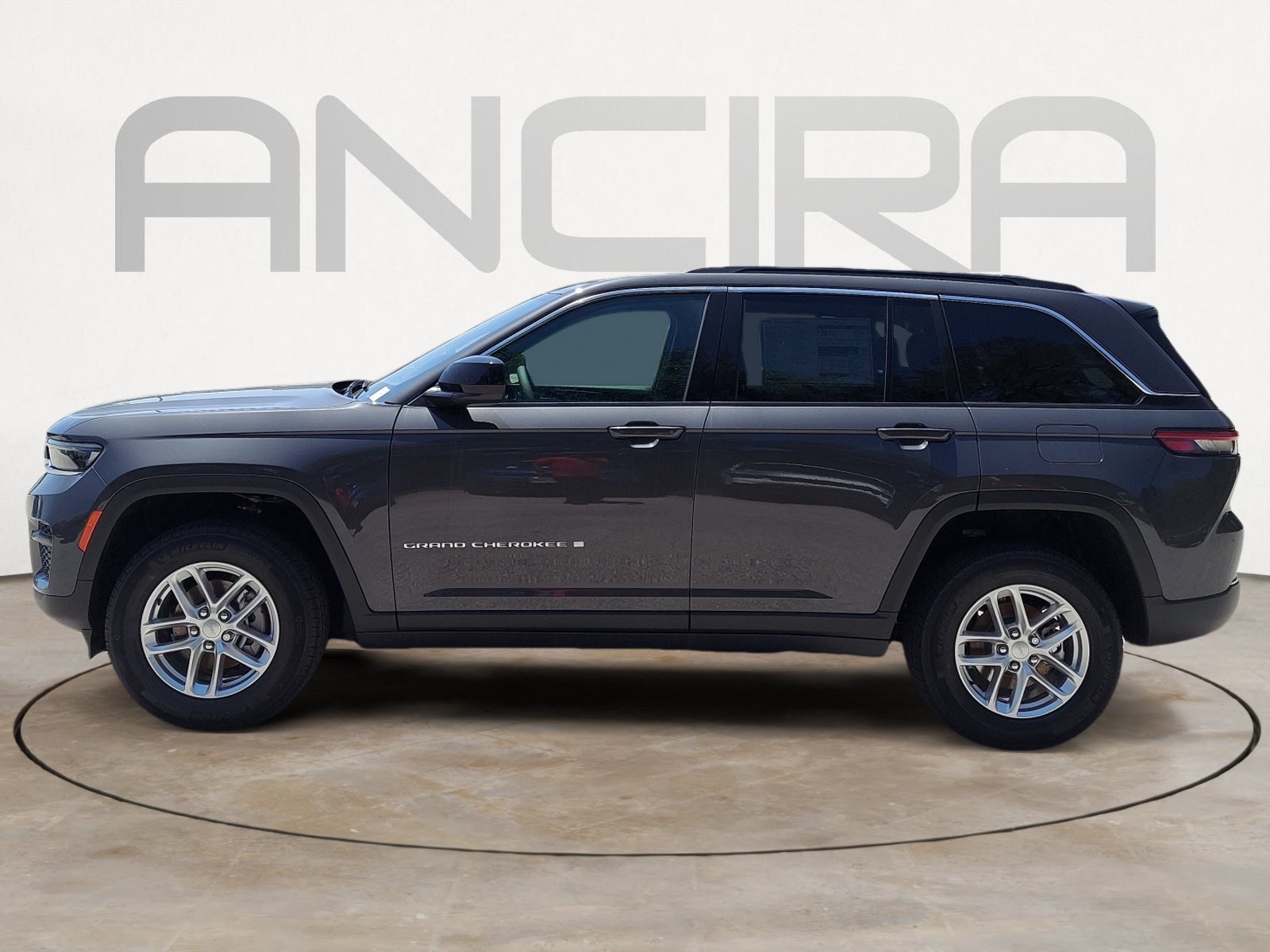 New 2026 Baltic Gray Metallic Clearcoat Jeep Laredo image 7