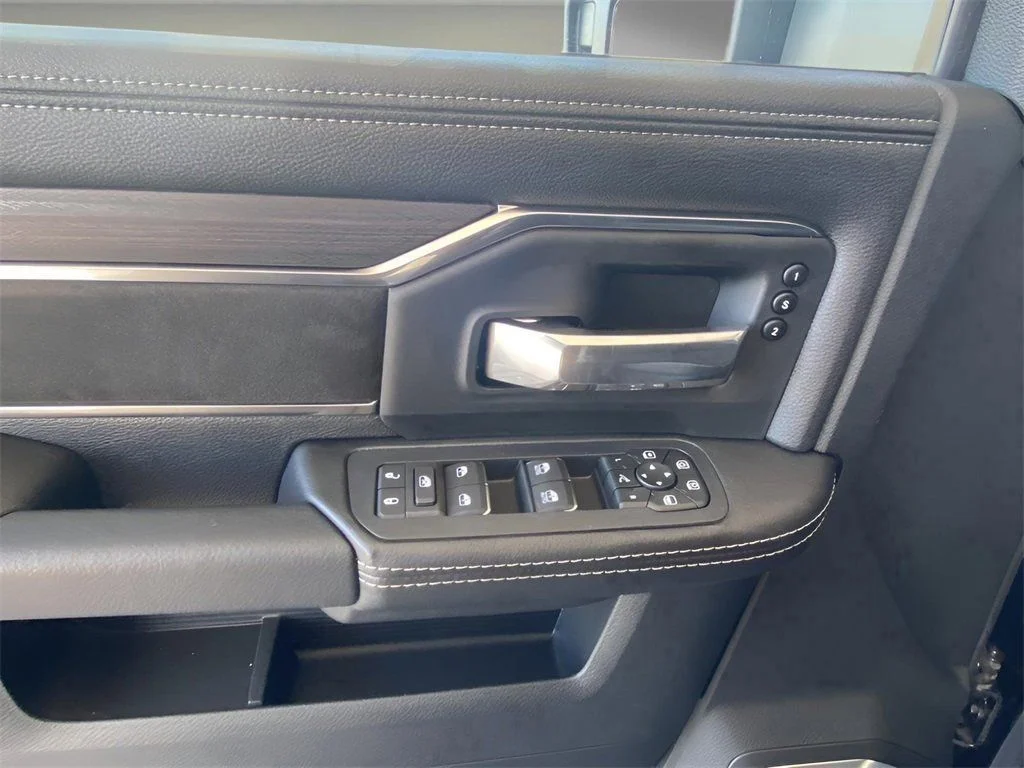 2026 RAM 2500 Laramie - Photo 15