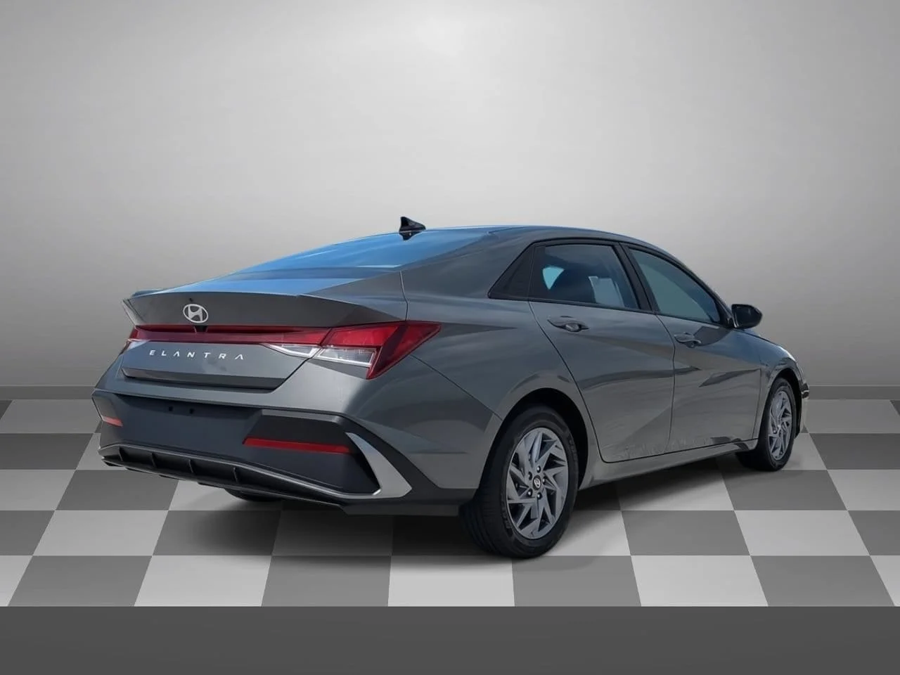 Used 2024 Gray Hyundai SEL image 5