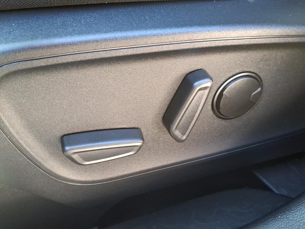 2026 Ford Escape ST-Line - Photo 12