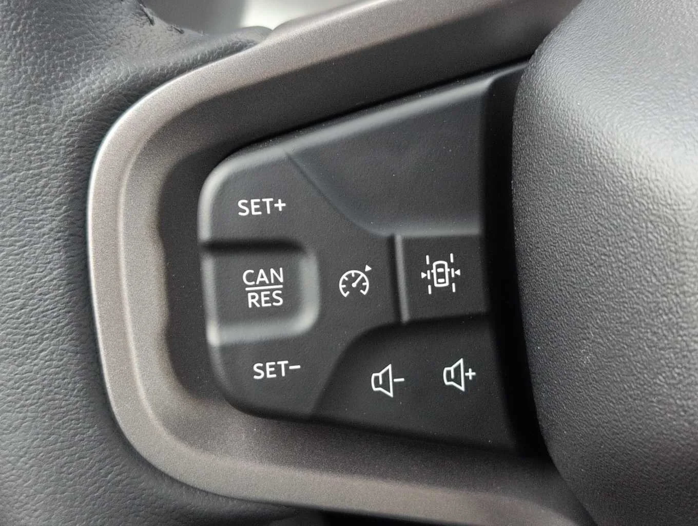 New 2026 Avalanche Gray Ford Big Bend® image 22