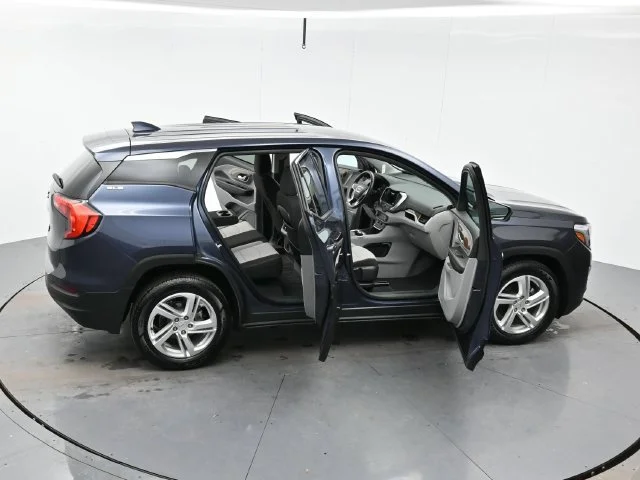 Used 2018 BLUE STEEL METALLIC GMC SLE image 43