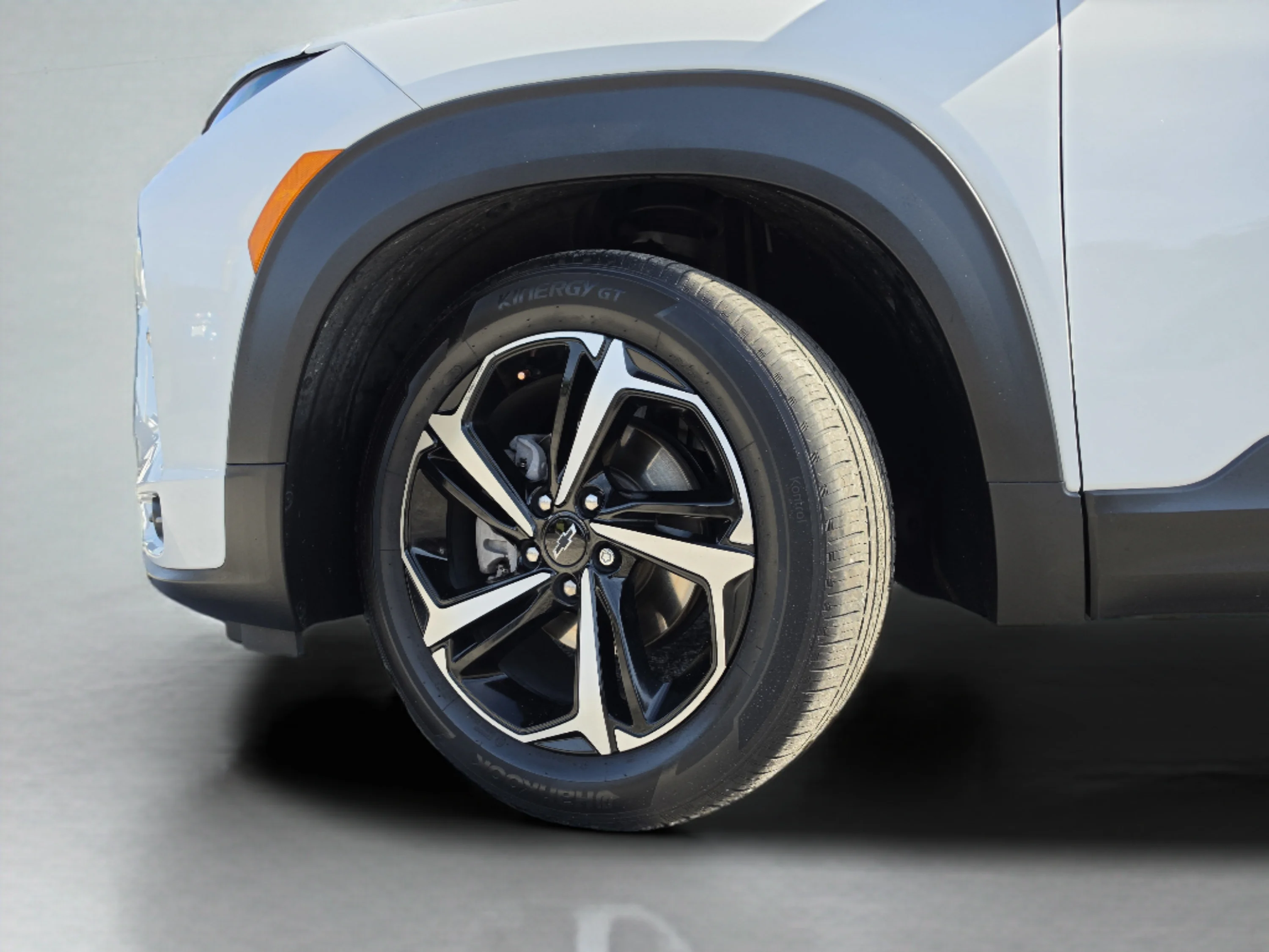 Used 2023 Summit White Chevrolet RS image 38