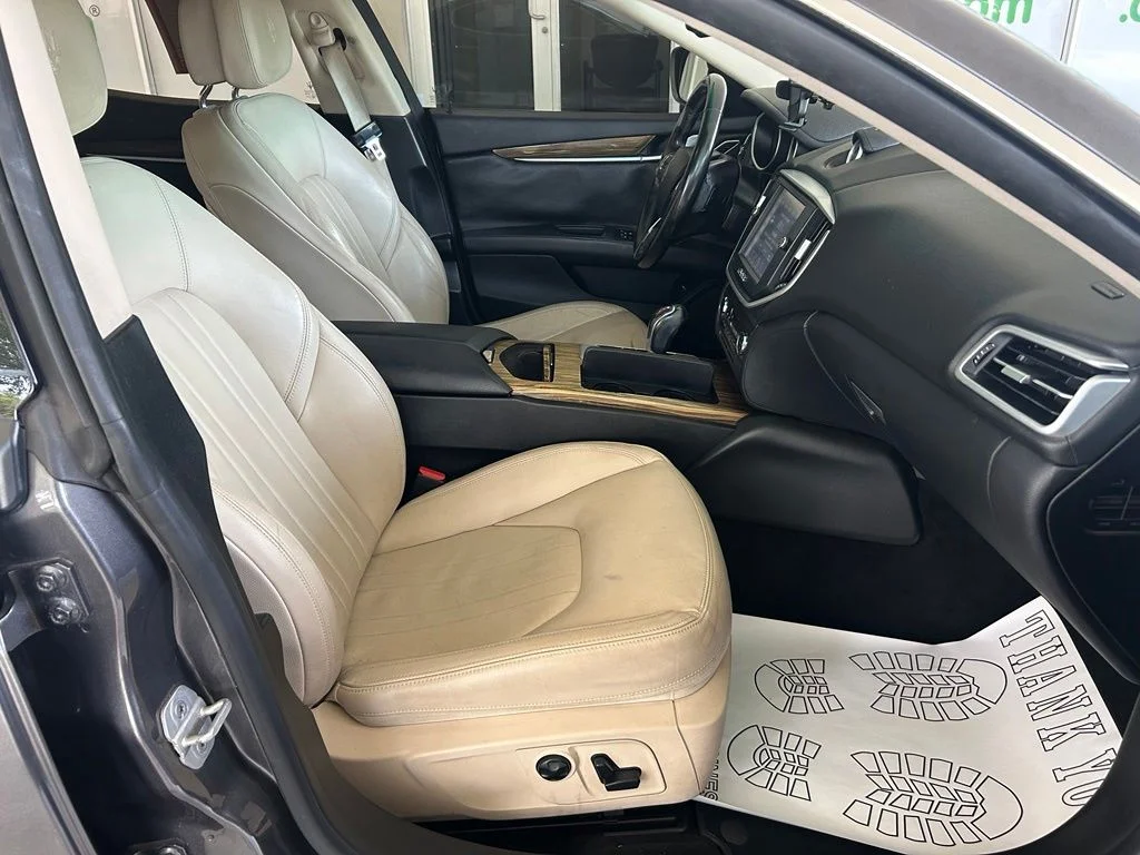 Used 2015 Gray Maserati Base image 26