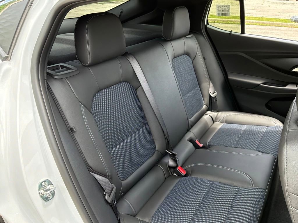 New 2026 Summit White Buick Preferred image 29