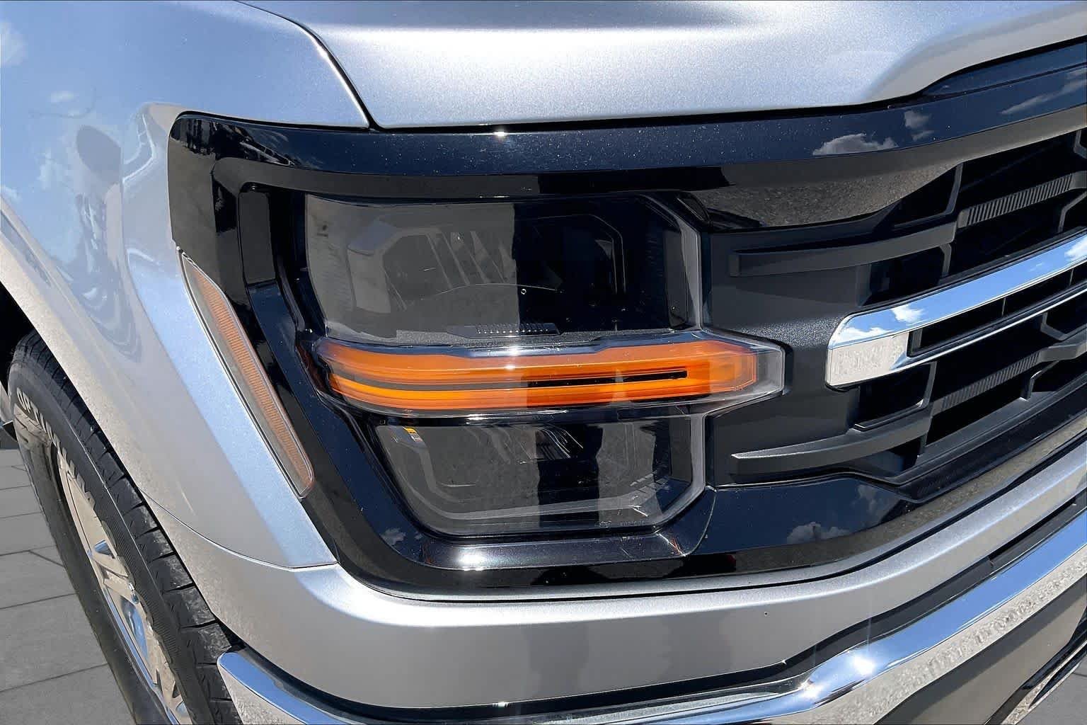 Used 2024 Iconic Silver Ford XLT image 26