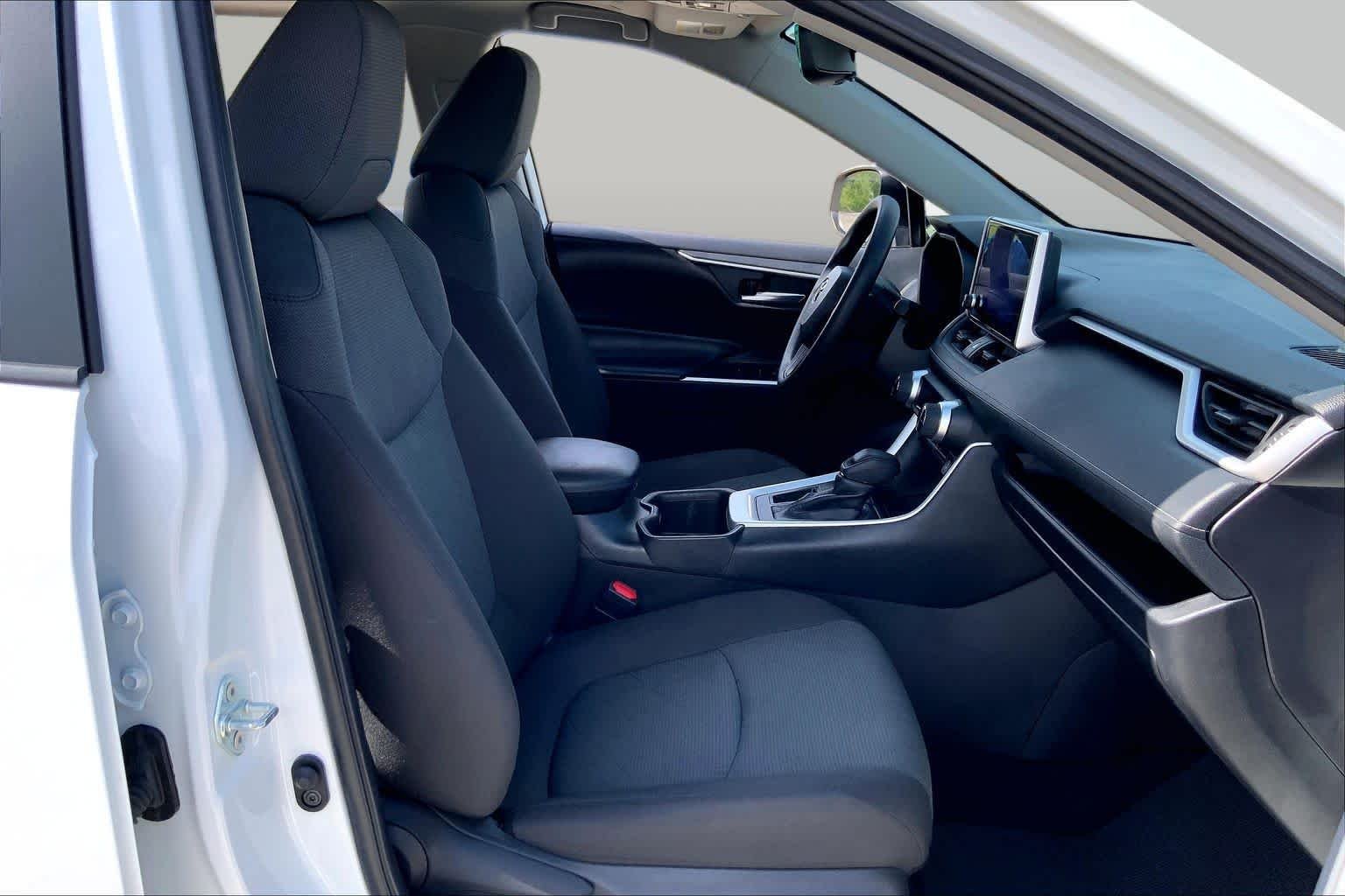 Used 2024 Ice Cap Toyota XLE image 9
