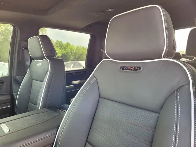2026 GMC Sierra 2500HD AT4X - Photo 22