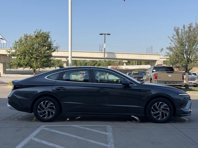 Used 2026 Gray Hyundai Blue image 3