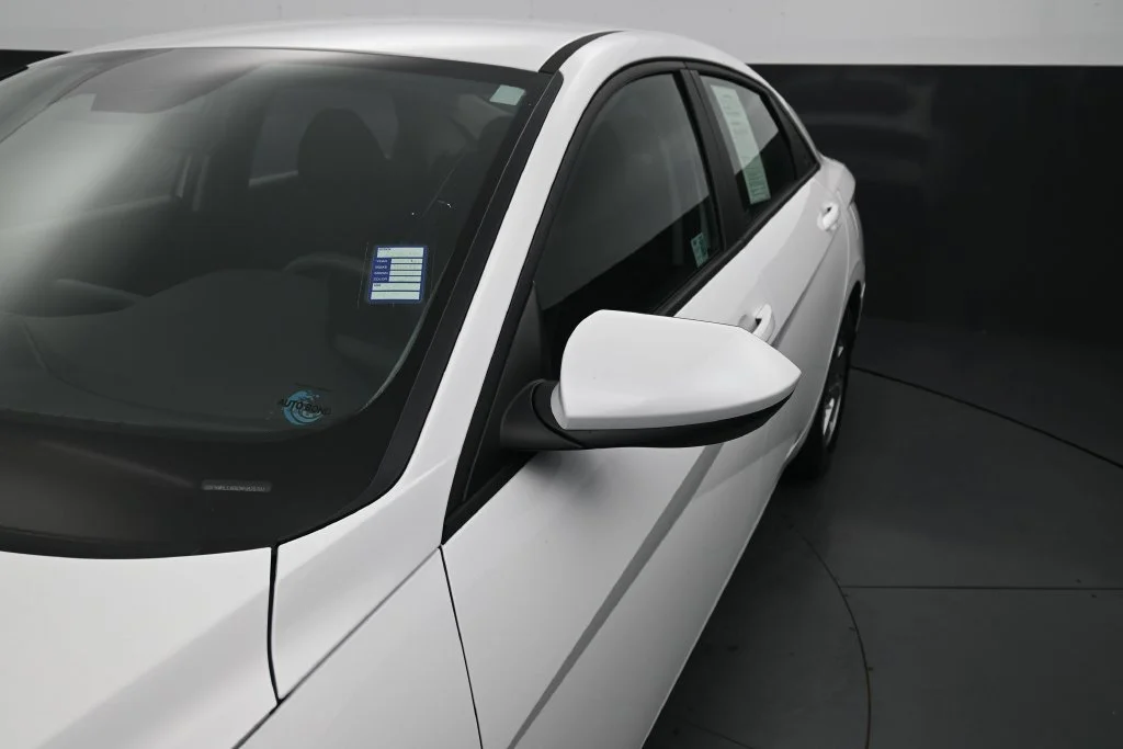 Used 2024 White Hyundai SE image 12