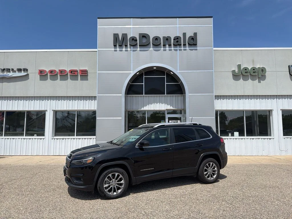 2021 Jeep Cherokee Latitude Lux's photo