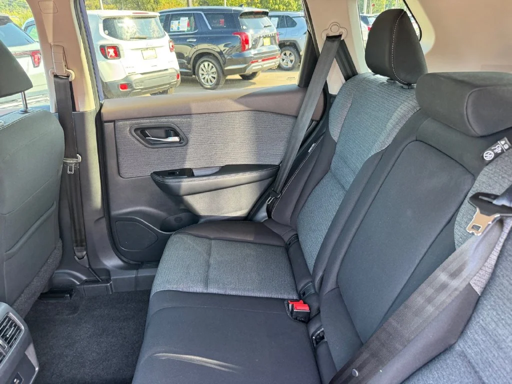 Used 2023 Blue Nissan SV image 11
