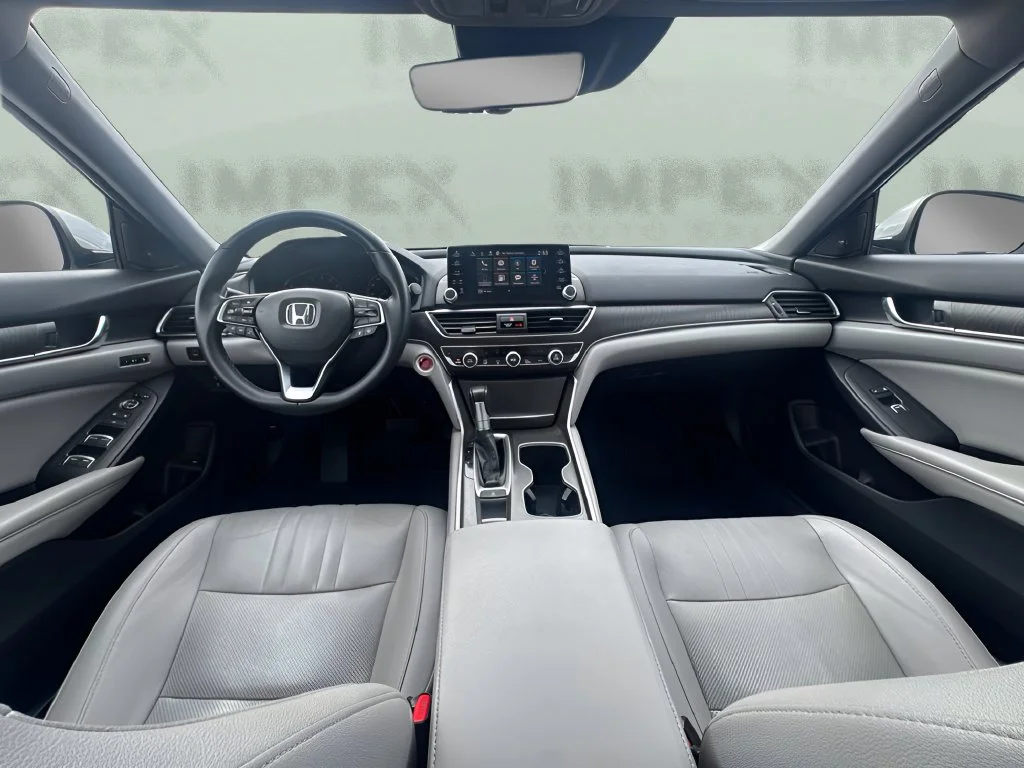 Used 2019 Silver Honda EX-L image 12